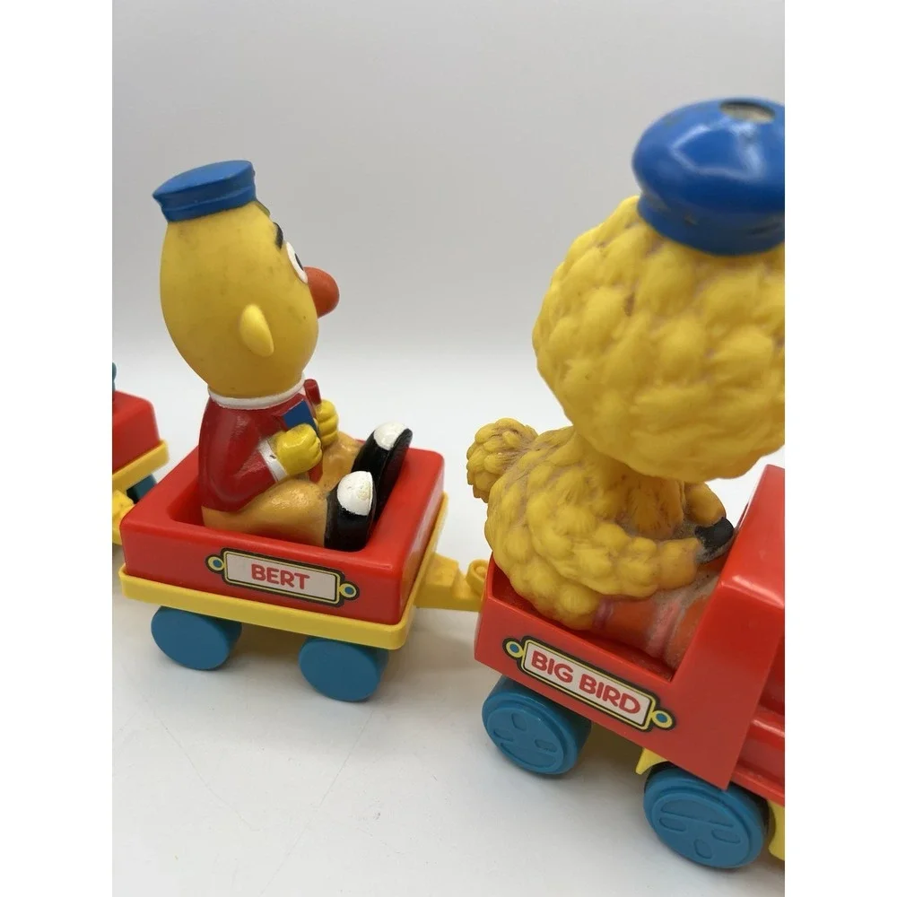 Vintage Tyco Sesame Street Toy Train Big Bird Bert Cookie Monster Wind Up